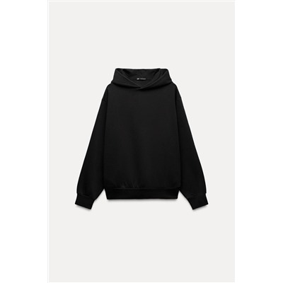 HOODIE WITH POCKETS