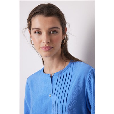 Pijama camisero largo satén plisado azul