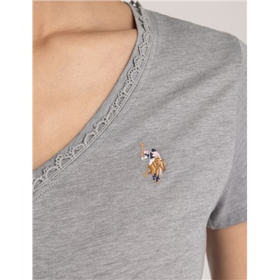 SCALLOP TRIM V-NECK T-SHIRT