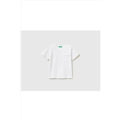 United Colors of BenettonErkek Çocuk Beyaz Omzu Slogan Baskılı Cepli T-shirt Beyaz