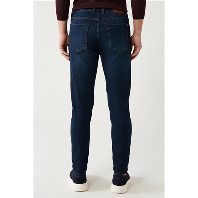 Koyu Mavi Eskitme Yıkamalı Esnek Ekstra Slim Fit Dar Kesim Jean Pantolon