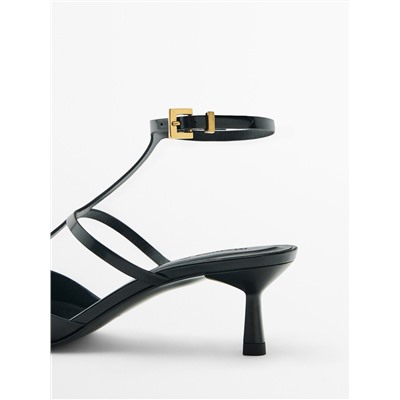 Zapato destalonado tacón