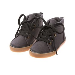 Hi-Top Sneaker