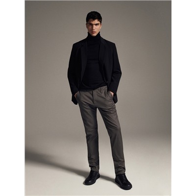 Slim-Fit-Chinohose mit hohem Baumwollanteil