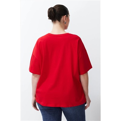 Kırmızı Slogan Baskılı Oversize %100 Pamuk Örme Büyük Beden T-shirt TBBSS24BF00018