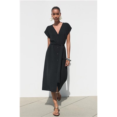 FLOWING DRESS WITH BELT