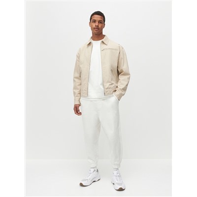 Jacke mit Kragen