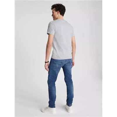 Slim Fit Solid V-Neck T-Shirt