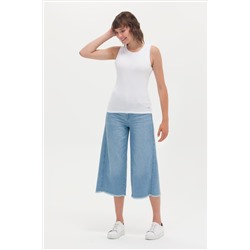 Kadın Açık Mavi Flare Cropped Fit Jean Pantolon