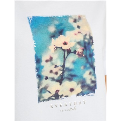 Свободная футболка с принтом из премиального хлопка с эастаном