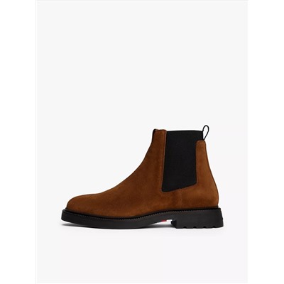 Lightweight Suede Chelsea Boot