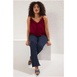 Kırmızı Askılı Dantelli Dokuma Büyük Beden Bluz TBBSS24AF00070