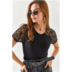 Olalook Kadın Siyah Omuzu Dantel Detaylı Örme Viskon Bluz BLZ-19002349