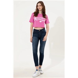Kadın Pembe Bisiklet Yaka Crop Tişört
