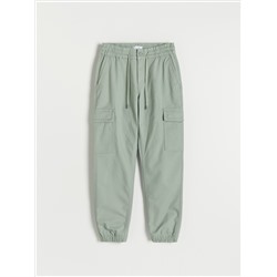 Jogger mit elastischem Taillenbund