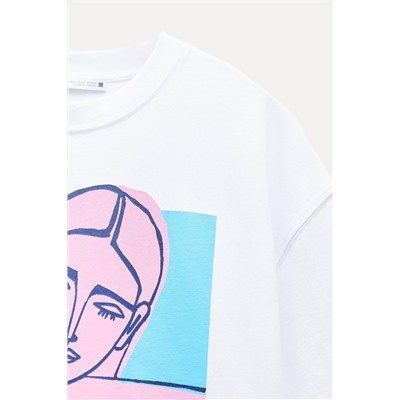 T-SHIRT WITH CONTRAST PRINT