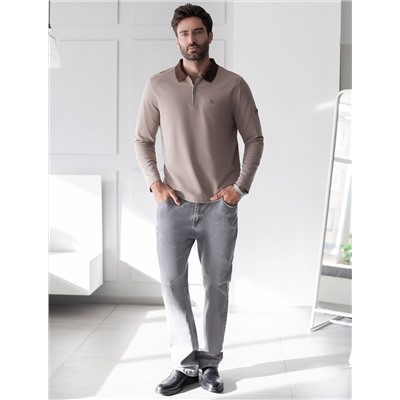 Лонгслив из мягкого фактурного трикотажа с плетеным воротником поло на молнии