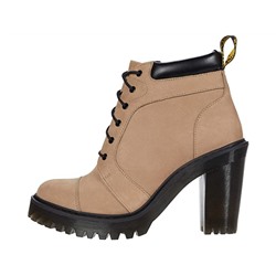 Dr. Martens Averil