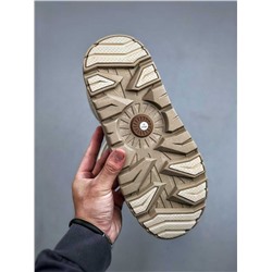 Новая серия ботинок второго поколения с высокой подошвой   UG*G