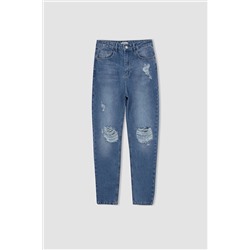 Defacto Mom Fit Yırtık Detaylı Jean Bilek Boy Pantolon B3220AX23HS