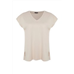 Vizon Boyfriend V Yaka Yırtmaçlı %100 Pamuk Örme T-Shirt TBBSS22BF0036