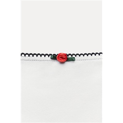 RIBBED STRAPPY TOP WITH FLOWER DETAIL