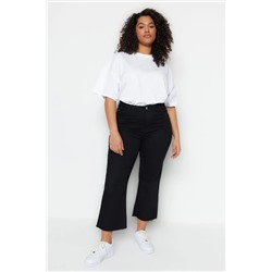 Trendyol Curve Solmayan Siyah Yüksek Bel Comfort Kısa Paça Culotte Fit Jeans TBBSS23AR00014