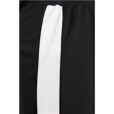 Siyah Beli Lastikli Şerit Detaylı Geniş Paça Örme Pantolon TBBAW23AR00018