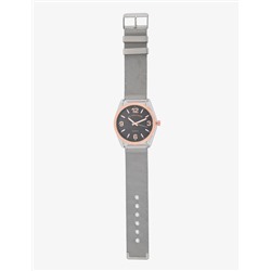 MENS SILVER MESH STRAP WATCH