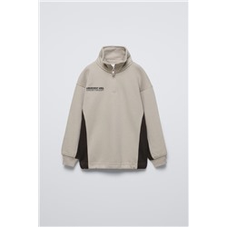 SWEATSHIRT WITH RAISED SLOGAN