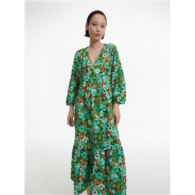 Gemustertes kleid