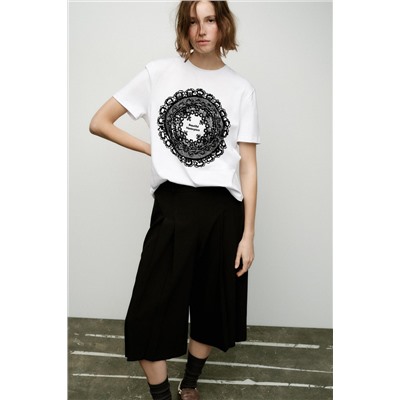 LACE FRONT T-SHIRT