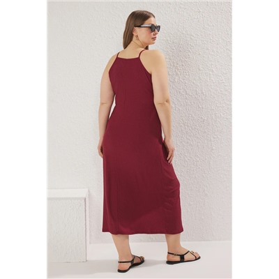 Bordo Halter Yaka Bürümcük Dokulu Kumaş Maxi Boy Örme Büyük Beden Elbise TBBSS25AH00006