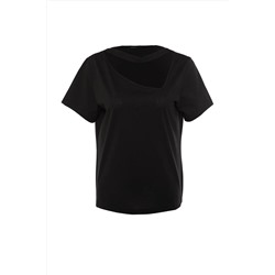 Siyah Pencere/Cut Out Detaylı %100 Pamuk Örme T-Shirt TBBSS22BF00001