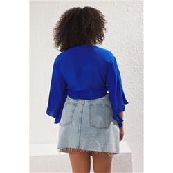 Indigo Crop Kolu Fırfırlı Volanlı Kruvaze Yaka Plaj Giyim Büyük Beden Bluz TBBSS24AF00071