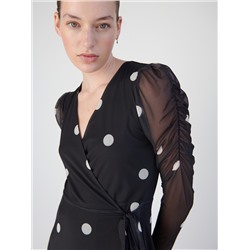 Gepunktetes Kleid