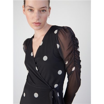 Gepunktetes Kleid