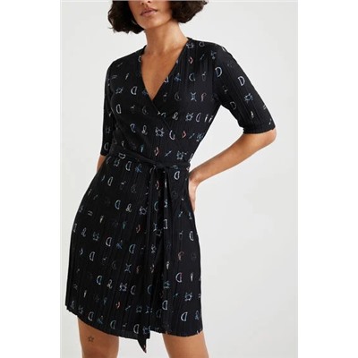 Vestido corto plisado