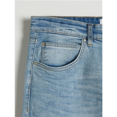 Jeans im Carrot-Fit mit schmalem Bein