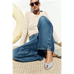 PATENT-EFFECT SANDALS