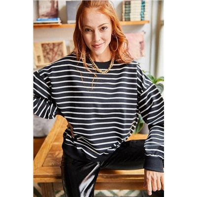 Olalook Kadın Siyah Beyaz Çizgili Basic Yumuşak Dokulu Salaş Sweatshirt SWT-19000457