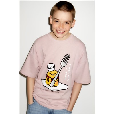 CAMISETA SANRIO GUDETAMA ™