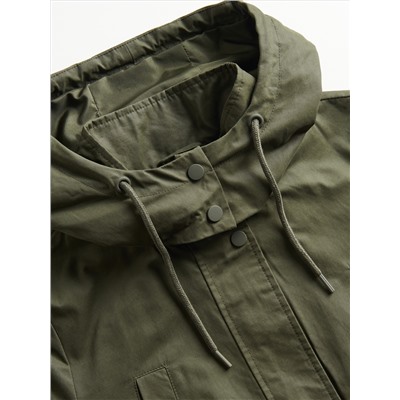 Parkajacke mit Kapuze