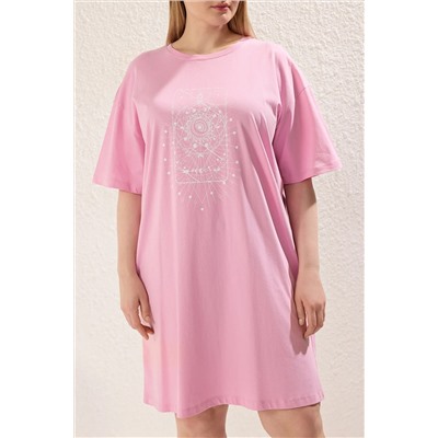 Pembe Geometrik Baskılı %100 Pamuk Örme Büyük Beden T-Shirt Elbise TBBSS22EL2269