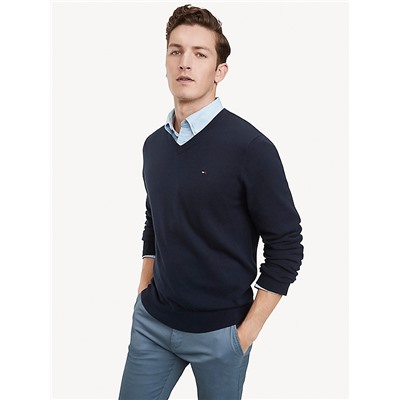 ESSENTIAL V-NECK SWEATER