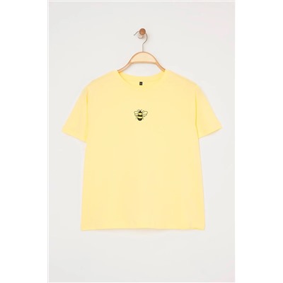 Sarı Bisiklet Yaka Nakışlı Crop Örme Büyük beden T-shirt TBBSS25BF00015