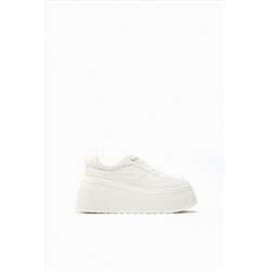 PLATFORM TRAINERS