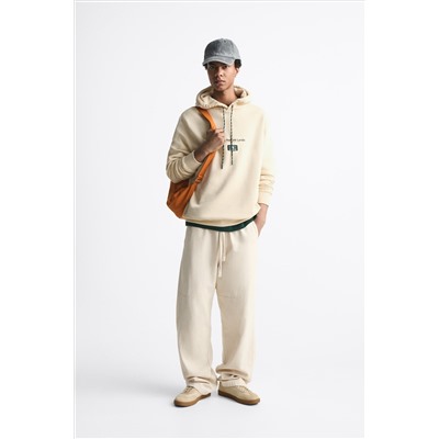 SUDADERA CAPUCHA PARCHE