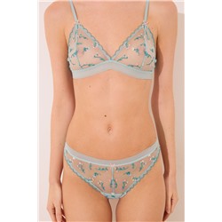 Tanga clásico tul flores bordadas azul claro