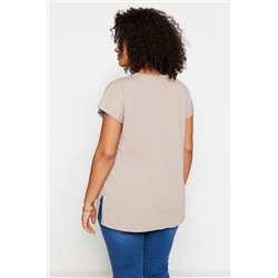 Vizon Boyfriend V Yaka Yırtmaçlı %100 Pamuk Örme T-Shirt TBBSS22BF0036